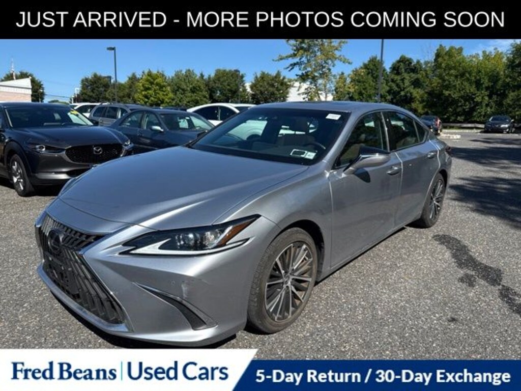 Used 2024 Lexus ES 350 Sedan