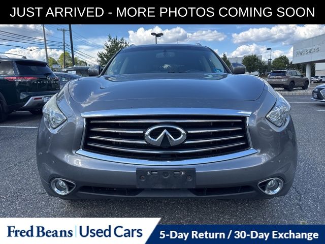 2014 Infiniti QX70 Base photo 2