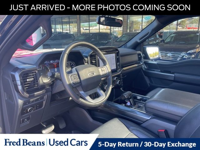 2023 Ford F-150 XLT photo 2