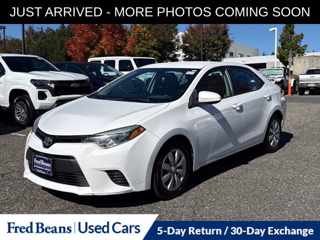 Used 2015 Toyota Corolla LE Sedan