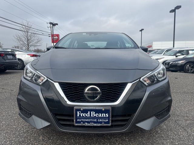 2022 Nissan Versa 1.6 S photo 2