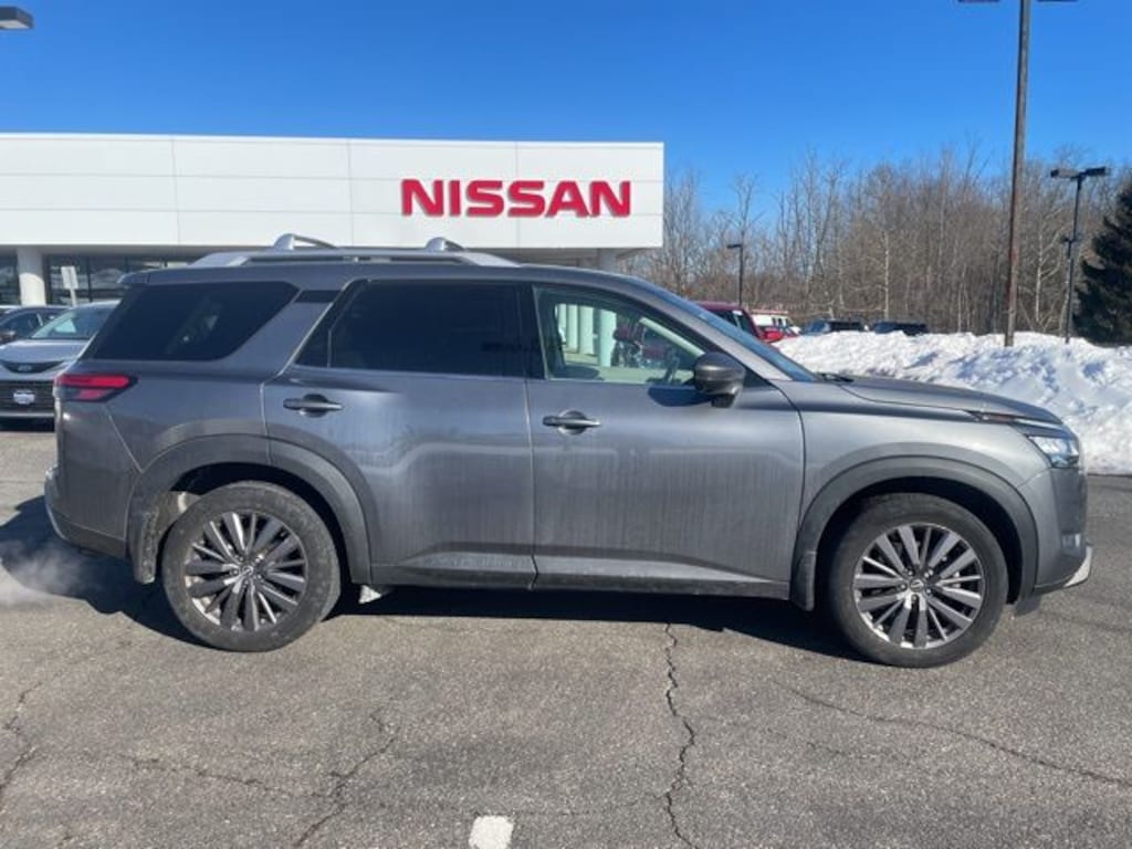 Certified 2023 Nissan Pathfinder SL SUV