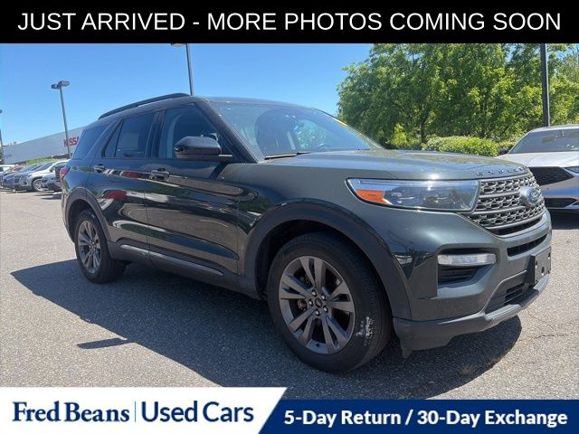 2023 Ford Explorer XLT 4WD's photo