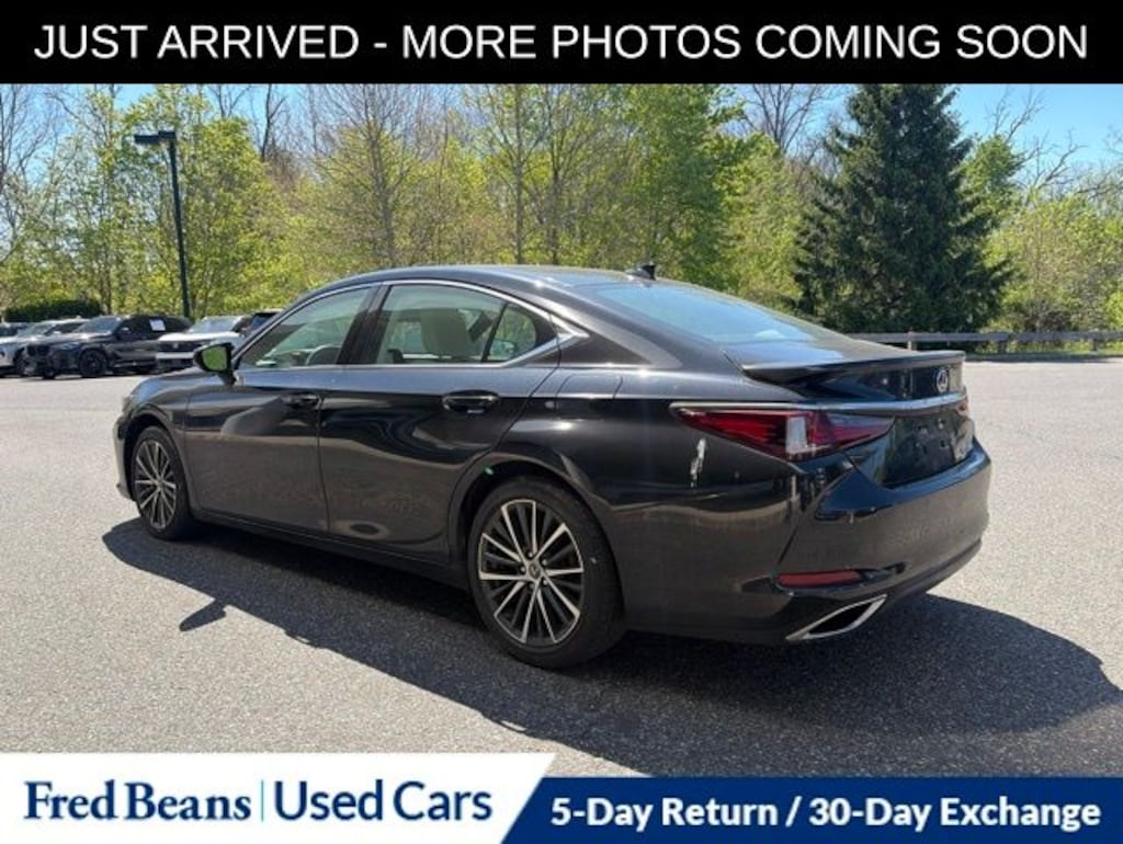 Used 2023 Lexus ES 350 Sedan