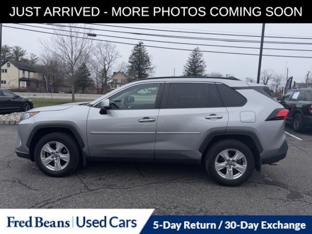Used 2021 Toyota RAV4 XLE SUV