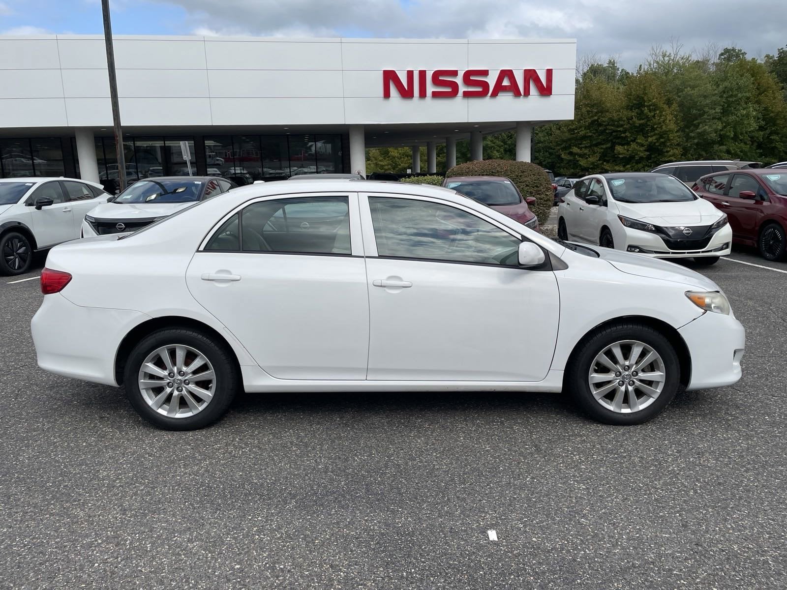 Used 2009 Toyota Corolla LE with VIN 2T1BU40E19C105200 for sale in Flemington, NJ