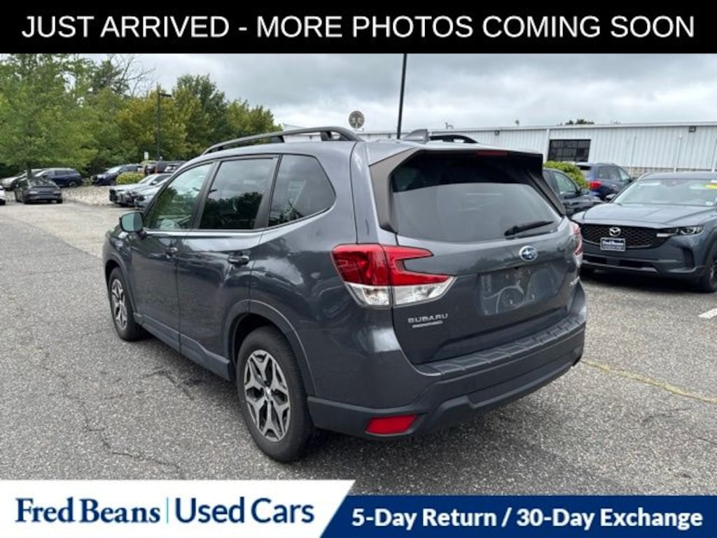 Used 2023 Subaru Forester Premium SUV