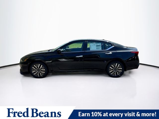 2025 Nissan Altima SV photo 3