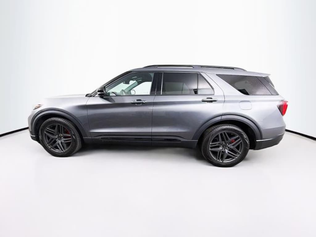 Used 2025 Ford Explorer ST SUV