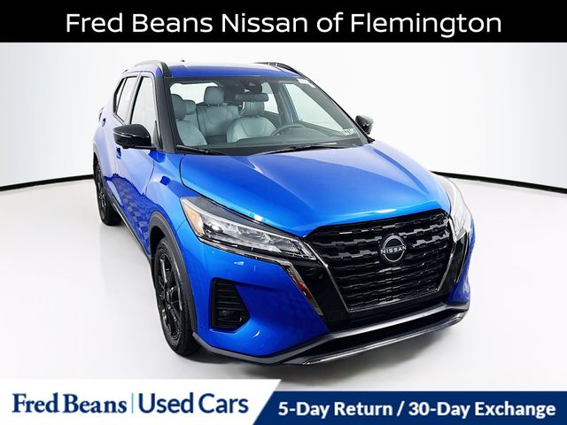 2024 Nissan Kicks SR's photo