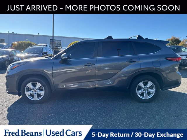 Used 2023 Toyota Highlander LE SUV