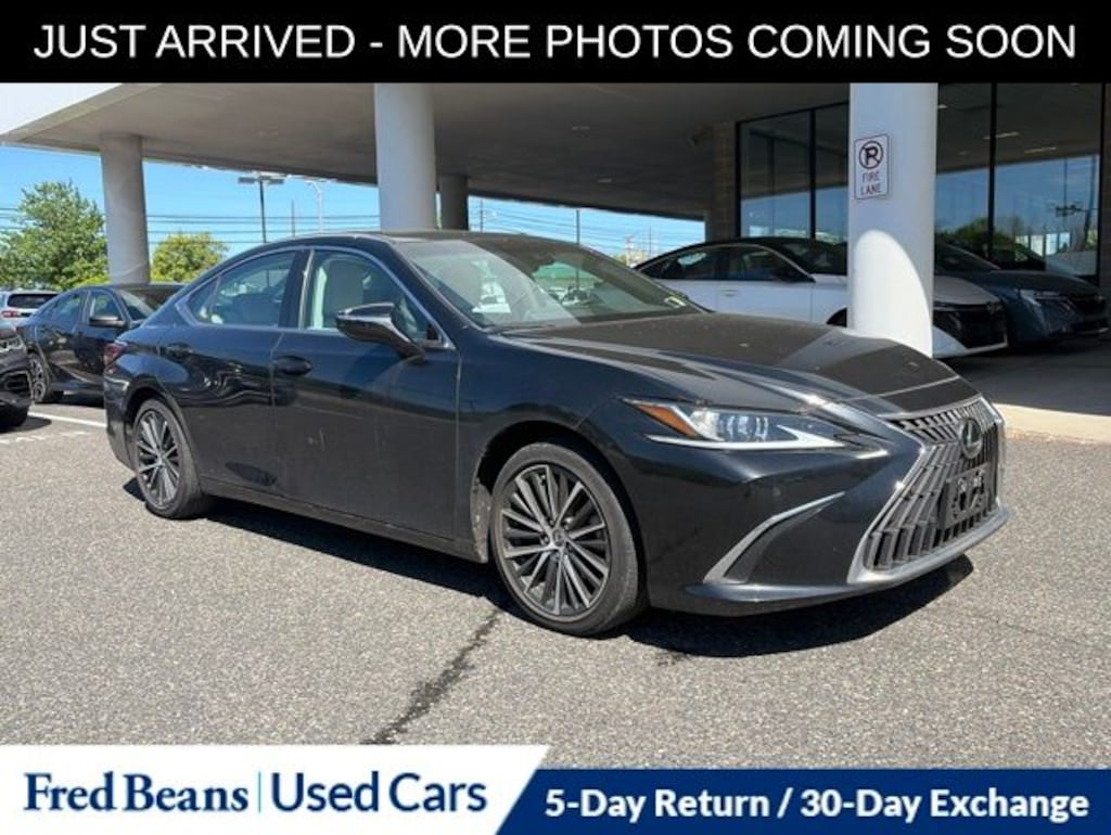Used 2023 Lexus ES 350 Sedan
