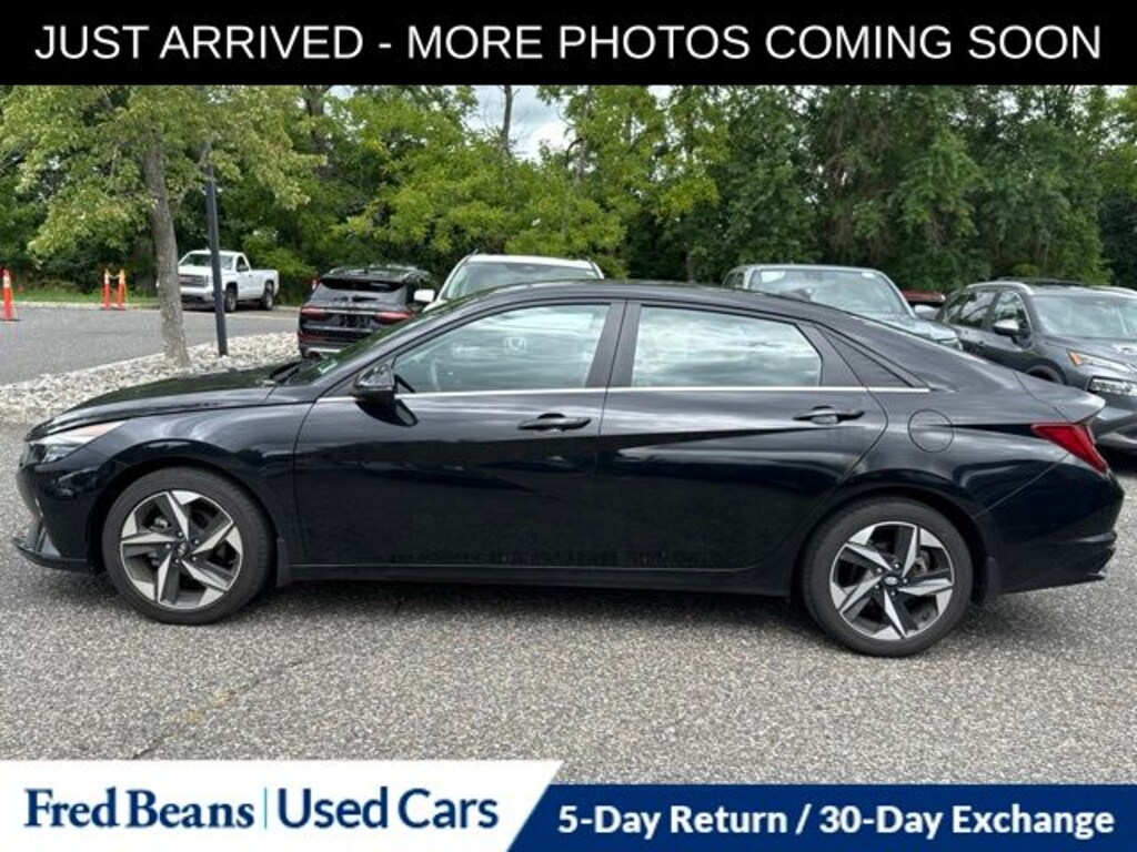 Used 2023 Hyundai Elantra Limited Sedan