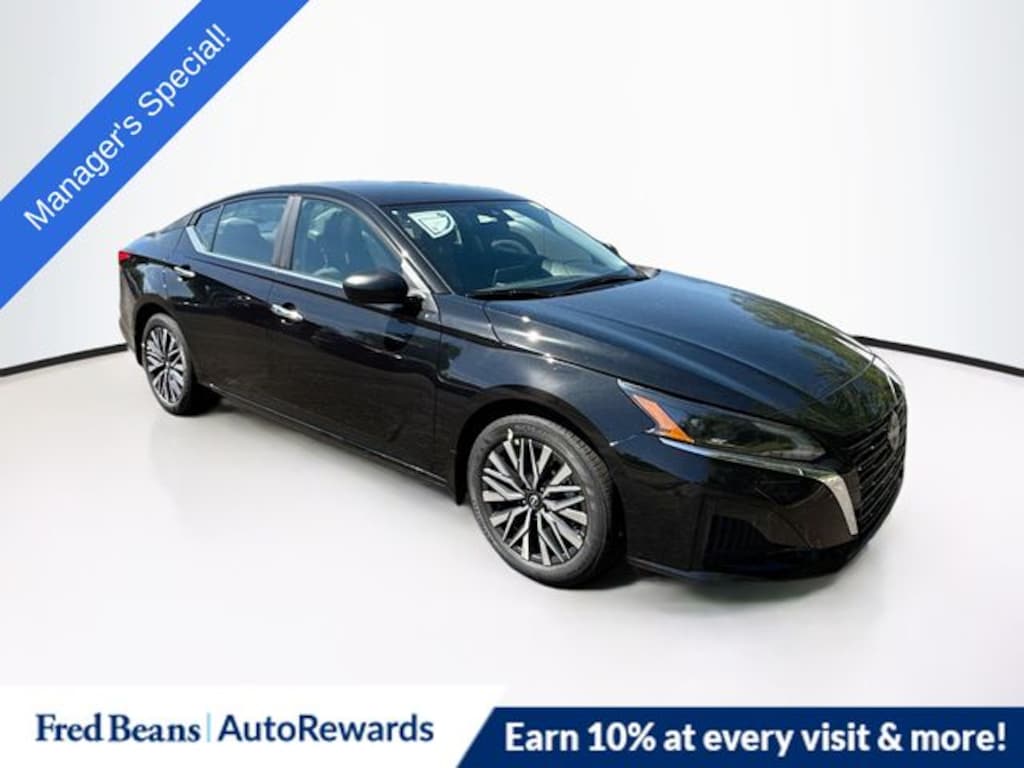 New 2025 Nissan Altima SV Sedan