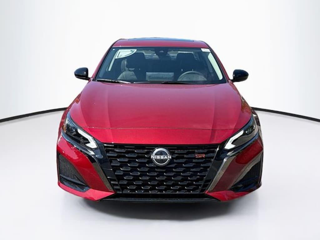 New 2025 Nissan Altima SR Sedan