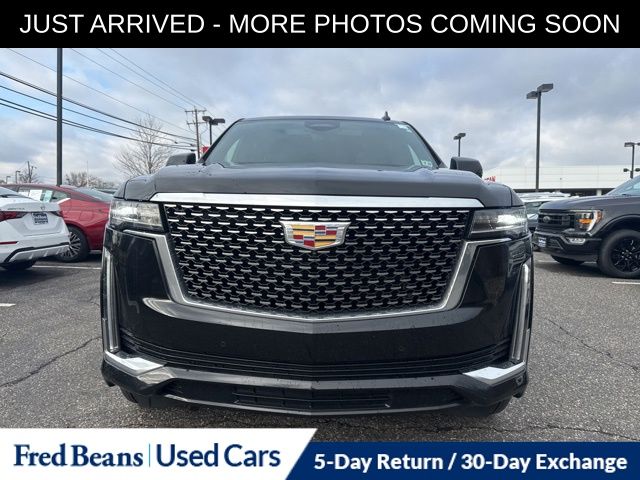 2024 Cadillac Escalade Premium Luxury photo 2