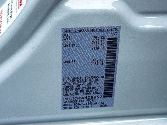 2025 Nissan Altima SR - Photo 20