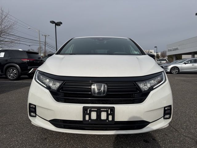 2023 Honda Odyssey Sport photo 2