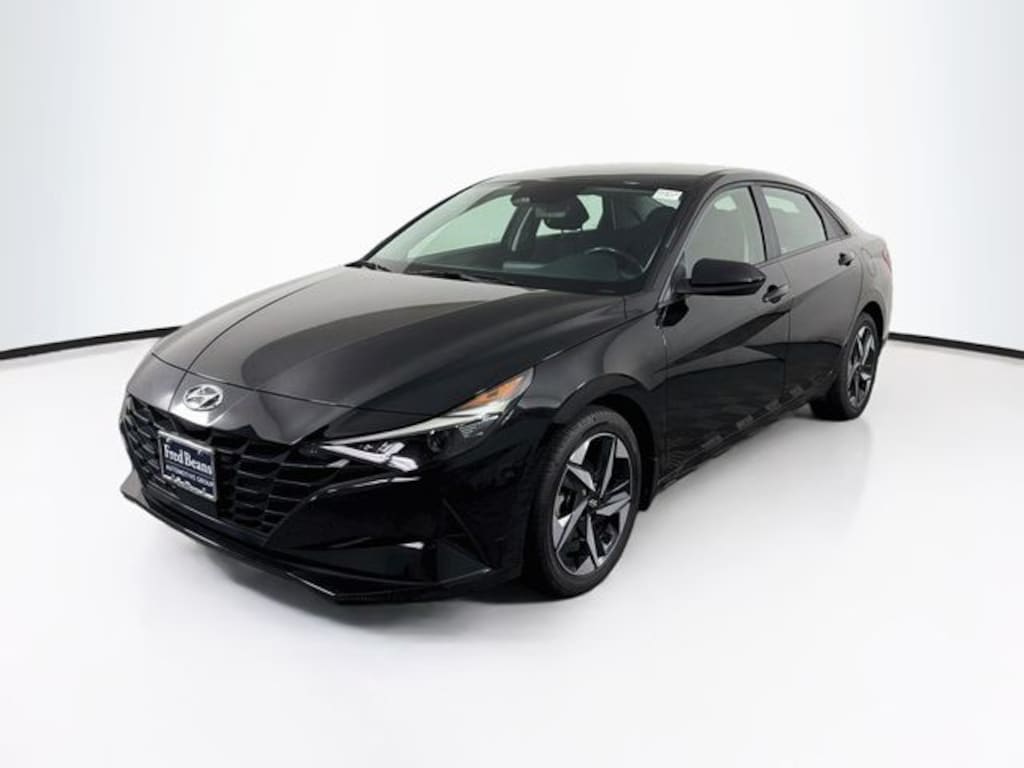 Used 2023 Hyundai Elantra SEL Sedan