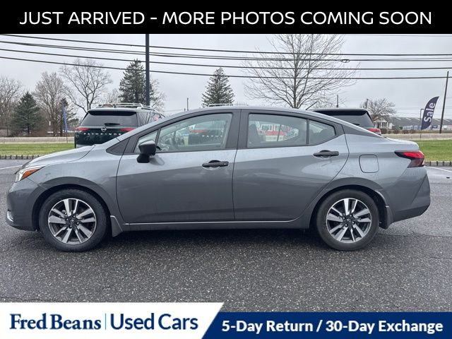 2024 Nissan Versa 1.6 S photo 4