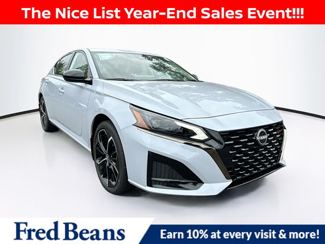 2025 Nissan Altima SR's photo