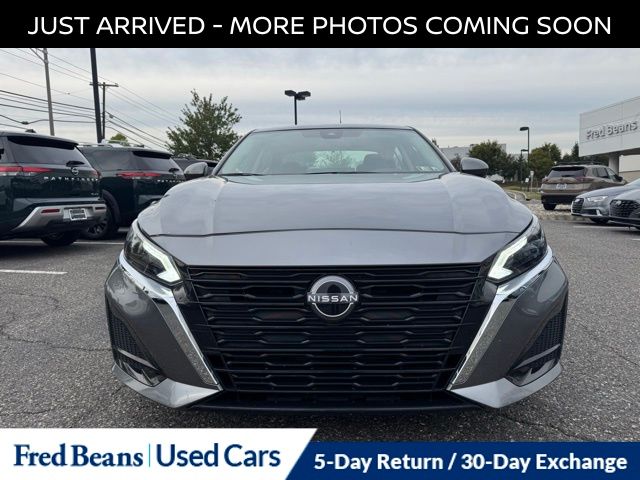2023 Nissan Altima 2.5 SV photo 2