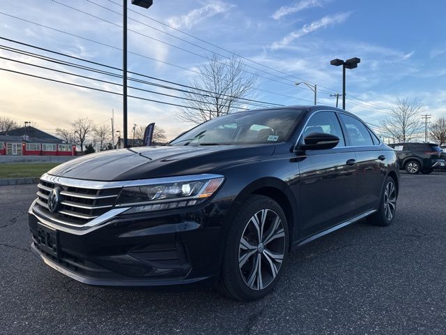 2022 Volkswagen Passat 2.0T SE photo 3
