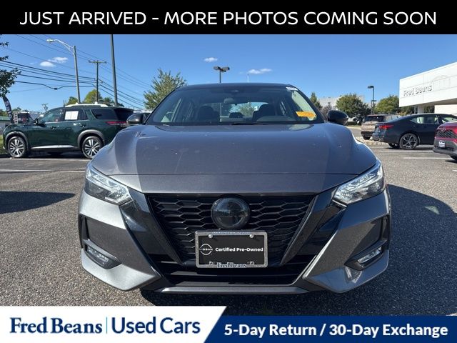 2022 Nissan Sentra SR photo 2