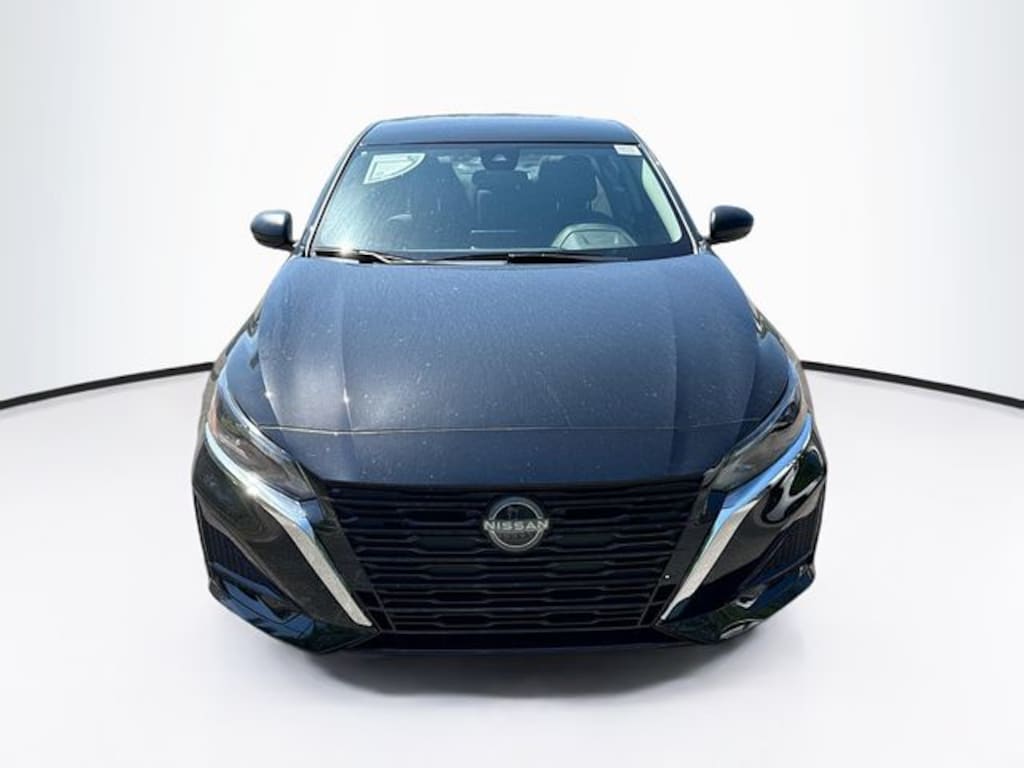 New 2025 Nissan Altima SV Sedan