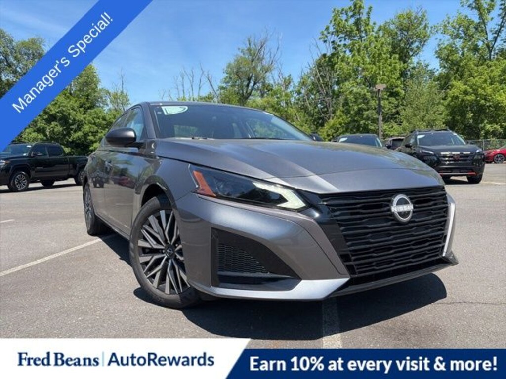 New 2026 Nissan Altima SV Sedan