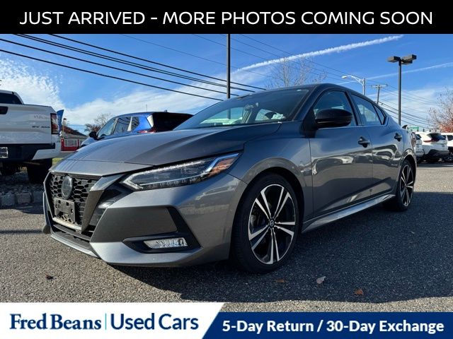2022 Nissan Sentra SR photo 3