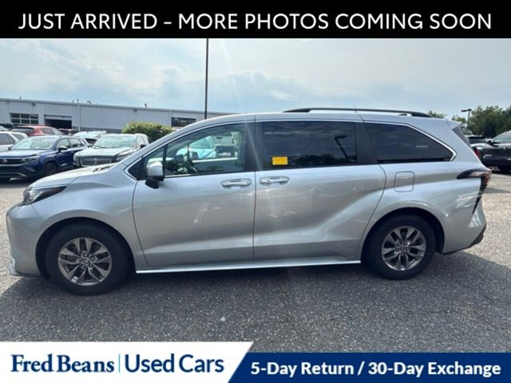 Certified 2023 Toyota Sienna XLE Van Passenger Van