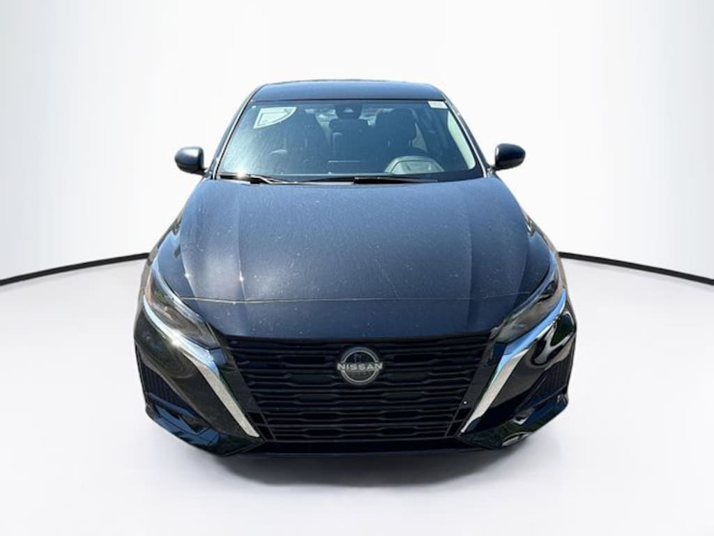 New 2025 Nissan Altima SV Sedan