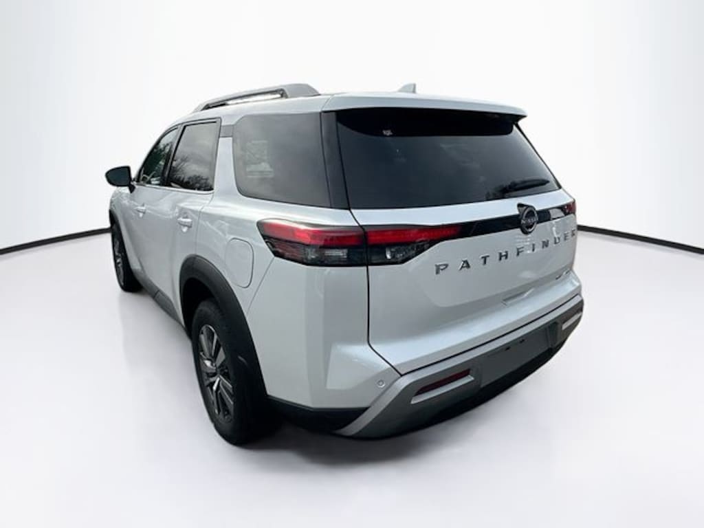 New 2025 Nissan Pathfinder SL SUV