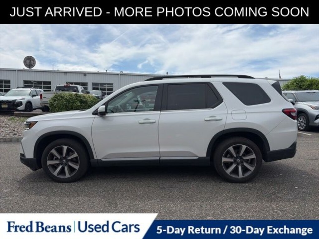 Used 2023 Honda Pilot Elite SUV