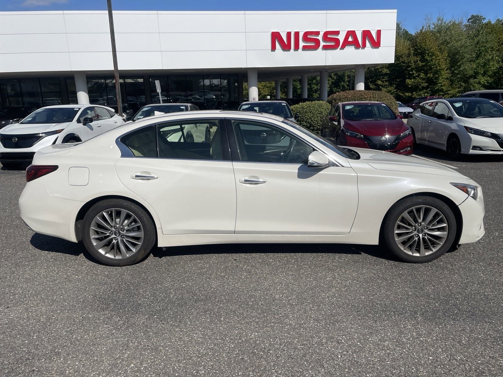 Used 2018 INFINITI Q50 LUXE with VIN JN1EV7AR6JM433249 for sale in Flemington, NJ