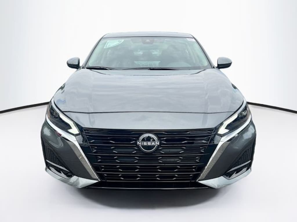 New 2025 Nissan Altima SV Sedan