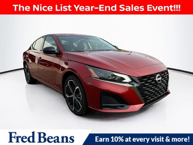 2025 Nissan Altima SR's photo