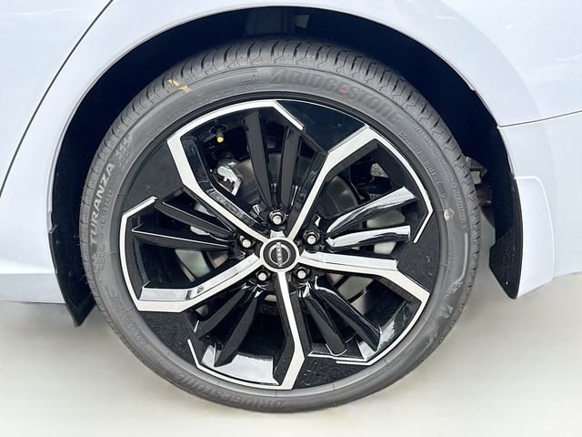 2025 Nissan Altima SR - Photo 19