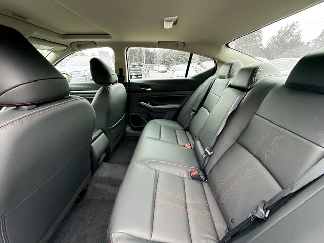 2025 Nissan Altima SR - Photo 14