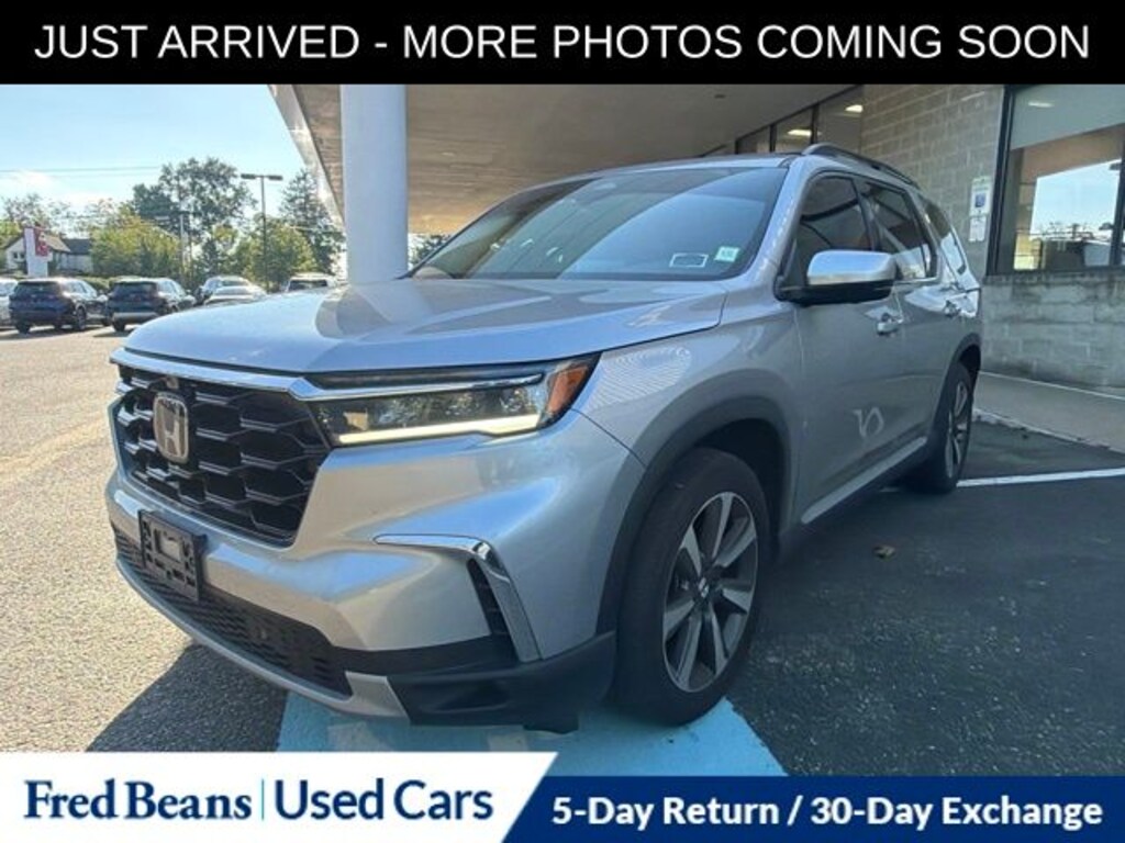 Used 2025 Honda Pilot Elite SUV