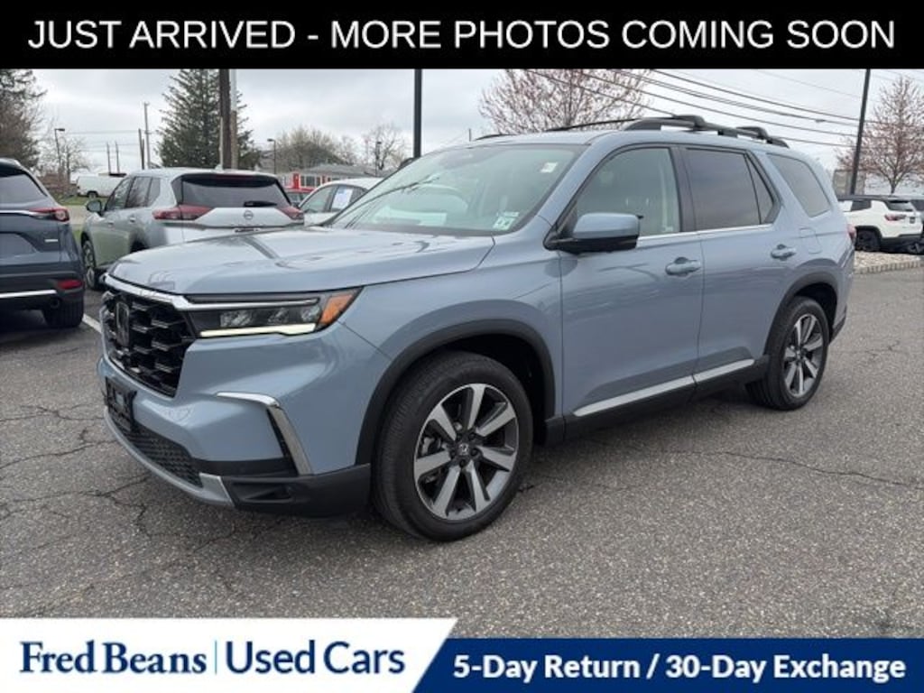 Used 2025 Honda Pilot Elite SUV