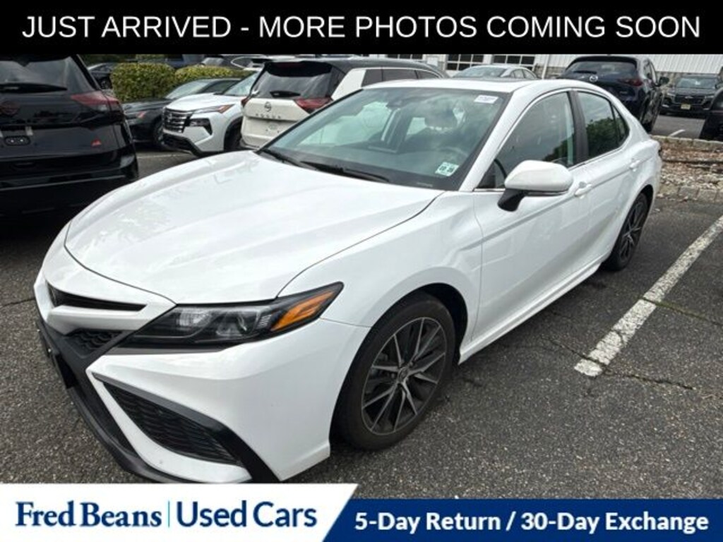 Used 2024 Toyota Camry SE Sedan