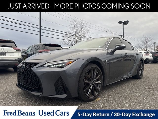 2021 Lexus IS 350 F SPORT photo 3