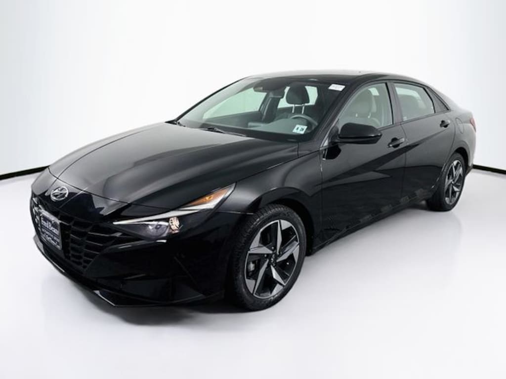 Used 2023 Hyundai Elantra SEL Sedan