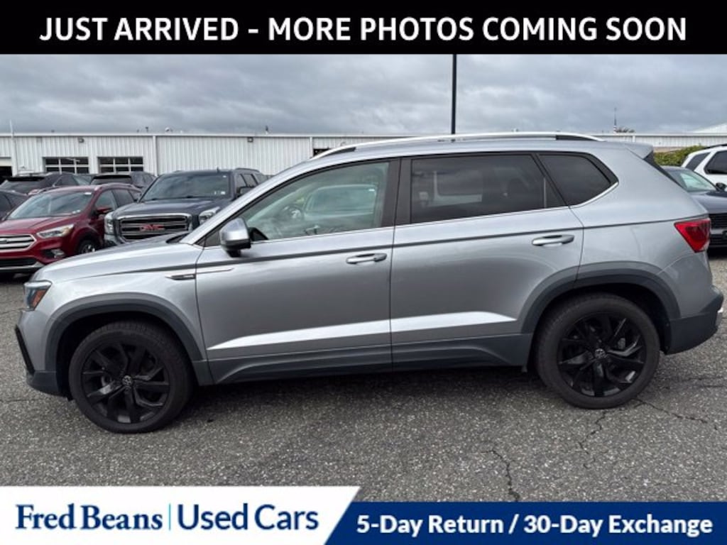 Used 2023 Volkswagen Taos 1.5T SE SUV