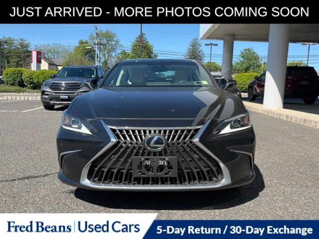 Used 2023 Lexus ES 350 Sedan