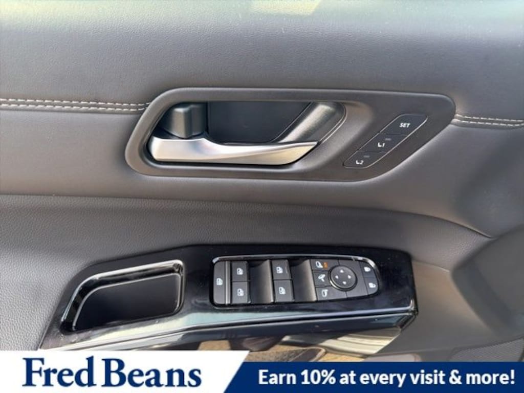 New 2026 Nissan Pathfinder Platinum SUV