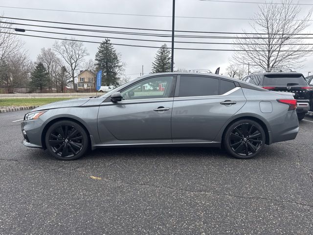 2022 Nissan Altima 2.5 SR photo 4