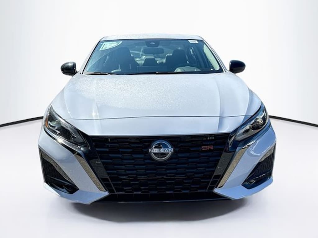 New 2025 Nissan Altima SR Sedan